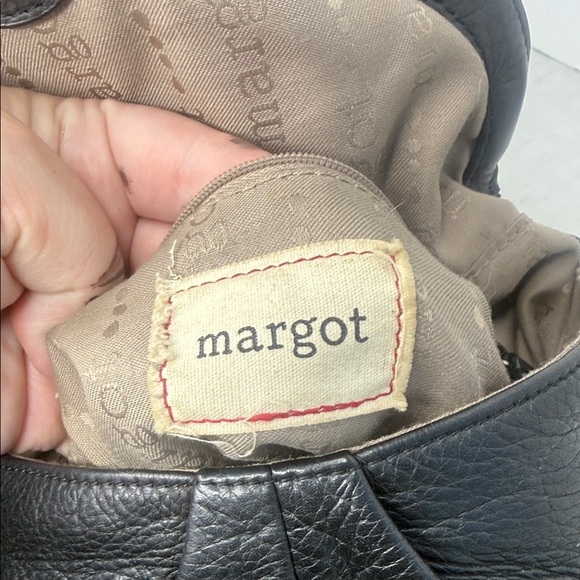 Margot Natalie Black Leather Bag - Picture 8 of 10